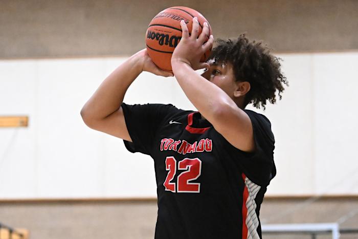 Roosevelt North Medford boys basketball Leon Neuschwander 37